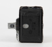 ZEISS IKON: Super Ikonta A 531 vertical-folding camera [#G 71463], circa 1950, with rare Novar 75mm f3.5 lens. - 3