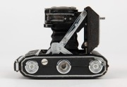 ZEISS IKON: Super Ikonta A 531 vertical-folding camera [#G 71463], circa 1950, with rare Novar 75mm f3.5 lens. - 5