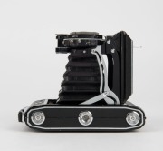 ZEISS IKON: Super Ikonta C 531/2 vertical-folding camera [#E 32417], circa 1938, with Tessar 105mm f3.5 lens [#2082373]. - 5