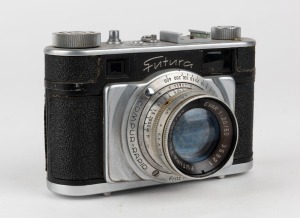 FUTURA KAMERAWERK: Futura Standard rangefinder camera, circa 1950, with Evar 50mm f2 lens [#35921].