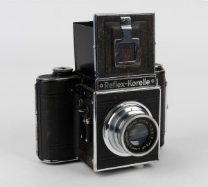 KOCHMANN: Reflex-Korelle early 6x6cm SLR camera, circa 1934, with Victar 75mm f3.5 lens [#129132].