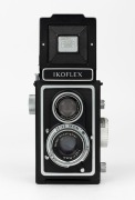 ZEISS IKON: Ikoflex Ia 854/16 TLR camera [#761973], circa 1952, with Novar 75mm f3.5 lens and metal lens cap. - 2