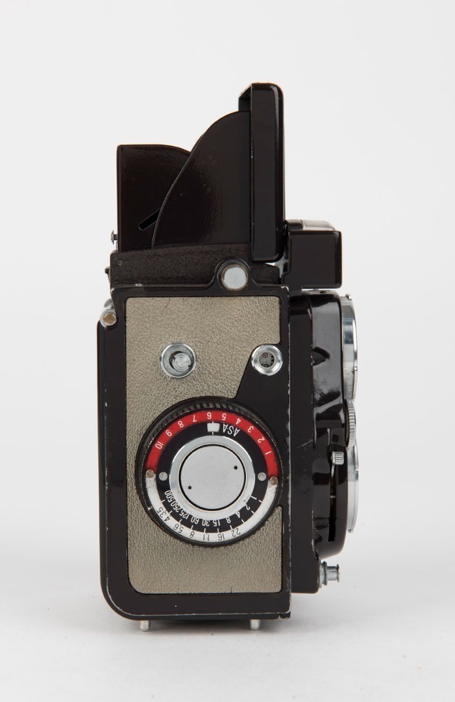 YASHICA: Grey-body Yashica-44 LM TLR camera [#FL 1030054], circa