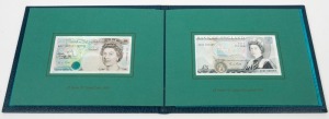 1990 Bank of England £5 Series "D" of 1971 in a presentation folder with the new £5 Series "E", Uncirculated. (2 notes).