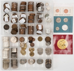 Coins - Australia: A pre-decimal and decimal accumulation, note mainly pennies, half pennies, and 50c pieces, in particular 50+ 1966 rounds. (100s)