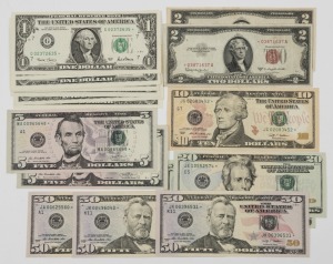 A collection of Star Replacement banknotes, comprising of 2001 $1 (1), 2009 $1 (11), 2013 $1 (3), 2013 $5 (2), 2009 $10 (1, small stain), 2009 $20 (2), 2009 $50 (3), all near uncirculated. Also, 1953 $2 (2) circulated. (Total: 25).