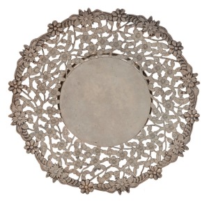 A Chinese export silver tazza with pierced floral work border, 19th/20th century 3cm high, 23cm wide, 254 grams