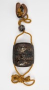 A fine antique Japanese Urushi gold leaf lacquered three case inro featuring a tiger on one side and a dragon on the reverse. Carved wooden netsuke with three aubergines representing happiness and prosperity, Edo period, 18th/19th century, 6.5cm high - 2