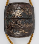 A fine antique Japanese Urushi gold leaf lacquered three case inro featuring a tiger on one side and a dragon on the reverse. Carved wooden netsuke with three aubergines representing happiness and prosperity, Edo period, 18th/19th century, 6.5cm high - 4