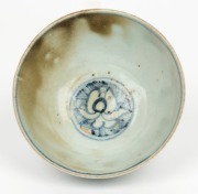 An antique Chinese blue and white porcelain bowl, Ming Dynasty, 15th/16th century, ​​​​​​​6.5cm high, 14cm diameter - 3