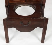 An antique English mahogany bedside cabinet with commode base and tray top, early 19th century, 75cm high, 50cm wide, 43cm deep - 5