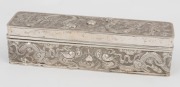WANG HING & Co. Chinese export silver box with dragon decoration, 19th/20th century, stamped "W.H. 90" with seal mark, ​​​​​​​15cm wide, 193 grams - 2