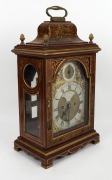 HENRY KEMP of&nbsp;London, fine scarlet lacquered bell top spring table clock,&nbsp;circa 1775. - 2