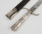 An antique German hunting hanger with silver fittings and leather scabbard, 19th century, ​​​​​​​47cm long - 3