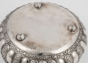 An antique Indian silver bowl adorned with 17 Kutch-style repousse floral panels, Lucknow, Uttar Pradesh (North India), circa 1900, 8cm high, 23cm diameter, 374 grams - 3