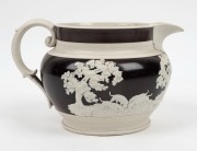 CHETHAM & WOOLLEY antique Staffordshire porcelain ale jug adorned with hunting scene, circa 1810, 13cm high, 21cm wide - 3