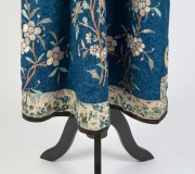 An antique Chinese blue silk robe, Qing Dynasty, 19th century, ​​​​​​​115cm long - 3