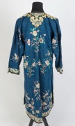 An antique Chinese blue silk robe, Qing Dynasty, 19th century, ​​​​​​​115cm long - 5