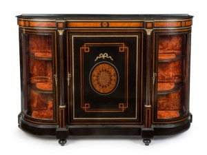 An antique English amboyna credenza with Corinthian columns and string inlay, 19th century, 105cm high, 148cm wide, 42cm high