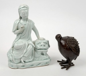 A Japanese bronze quail censer, together with a Blanc de Chine Guanyin statue, late 20th century, (2 items), 13cm and 23cm high