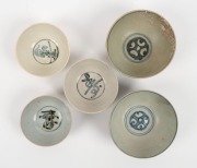 Five assorted antique Chinese porcelain bowls, Ming Dynasty, the largest 7cm high, 14cm diameter - 2