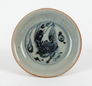An antique Chinese blue and white porcelain dish, Ming Dynasty, 15th/16th century, 12.5cm diameter