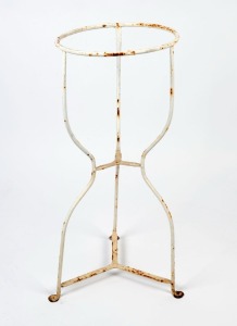 An antique washstand, white painted wrought iron, 19th century, 80cm high, 34cm wide