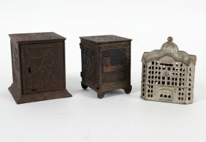 Three antique American cast metal money banks, 19th/20th century, ​​​​​​​the largest 12cm high