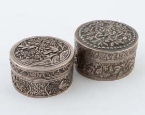 Two Chinese export silver circular boxes, 19th/20th century, approximately 5cm diameter each, 84 grams total