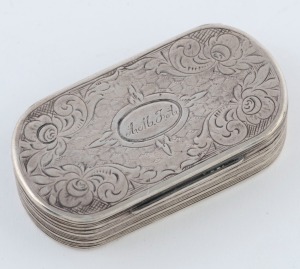 A Georgian silver snuff box with engraved decoration and gilt washed interior, early 19th century, marks rubbed, ​​​​​​​7cm wide, 52 grams