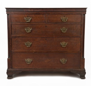 An antique English George III oak chest of five drawers, quarter turned column decoration standing on ogee feet with Chippendale plate handles, pine secondary timbers, circa 1780, most likely the top of a chest-on-chest, 99cm high, 110cm wide, 52cm deep