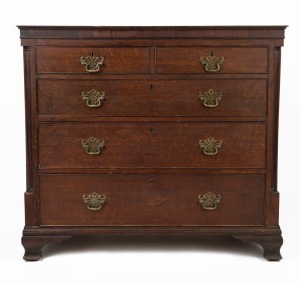 An antique English George III oak chest of five drawers, quarter turned column decoration standing on ogee feet with Chippendale plate handles, pine secondary timbers, circa 1780, ​​​​​​​most likely the top of a chest-on-chest, 99cm high, 110cm wide, 52cm