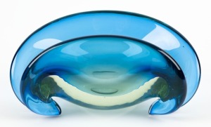 SEGUSO Murano glass clam shaped bowl, 10.5cm high, 23cm wide,