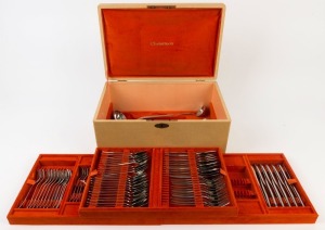 CHRISTINOX vintage stainless steel cutlery, 118 pieces housed in a Christinox branded canteen