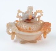 A Chinese carved hardstone censer with dragon handles, 19th/20th century, 12cm high - 3