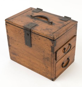 A Chinese scholar's travel box, 19th/20th century, 24cm high