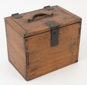 A Chinese scholar's travel box, 19th/20th century, ​​​​​​​24cm high - 3