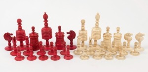 CHESS, antique turned whalebone set, early 19th century, the kings 10.5cm high, 3.5cm diameter