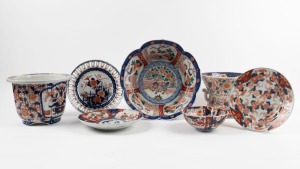 IMARI porcelain plates, vase, bowls and jardiniere, 19th and 20th century, (8 items), the largest bowl 30cm wide