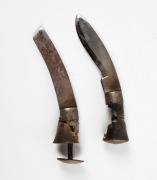 KUKRI knife with horn handle and leather scabbard, 20th century, 42cm overall - 2