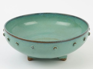 An antique Chinese bowl with turquoise glaze on three feet, in the Ming style, ​​​​​​​10cm high, 24cm diameter