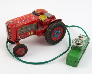 MODERN TOYS vintage Japanese tinplate battery powered tractor, mid 20th century, 19cm long