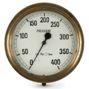 PRESSURE GAUGE in circular brass case, 19th/20th century, ​​​​​​​35.5cm diameter