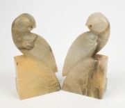 A pair of Art Deco carved marble parrot bookends with glass eyes, circa 1925, ​​​​​​​18cm high - 2