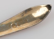 An antique Chinese silver hairpin, 19th century, three character mark, ​​​​​​​10.5cm wide - 2