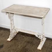 Antique cast iron garden table with marble top, 19th century, 73cm high, 122cm wide, 62cm deep.