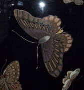 A fine Japanese cloisonne vase in the manner of HAYASHI KODENJI, adorned with butterflies, Meiji Period, 19th/20th century, 25cm high - 7