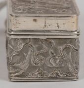 WANG HING & Co. Chinese export silver box with dragon decoration, 19th/20th century, stamped "W.H. 90" with seal mark, ​​​​​​​15cm wide, 193 grams - 8