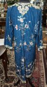 An antique Chinese blue silk robe, Qing Dynasty, 19th century, ​​​​​​​115cm long - 10