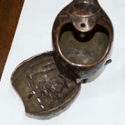 A Japanese bronze quail censer, together with a Blanc de Chine Guanyin&nbsp;statue, late 20th century, (2 items), 13cm and 23cm high - 4